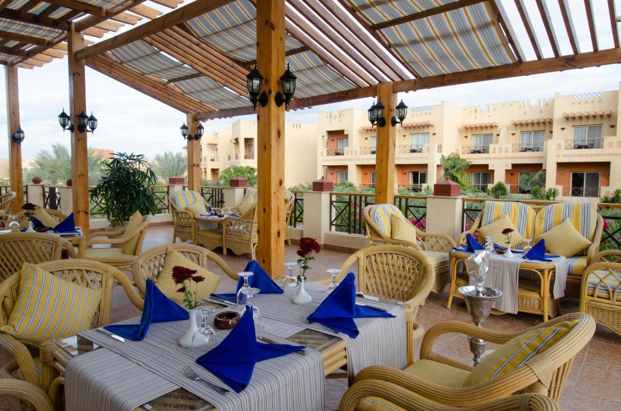 Swiss Inn Pyramids Golf Resort 6th of October City Buitenkant foto