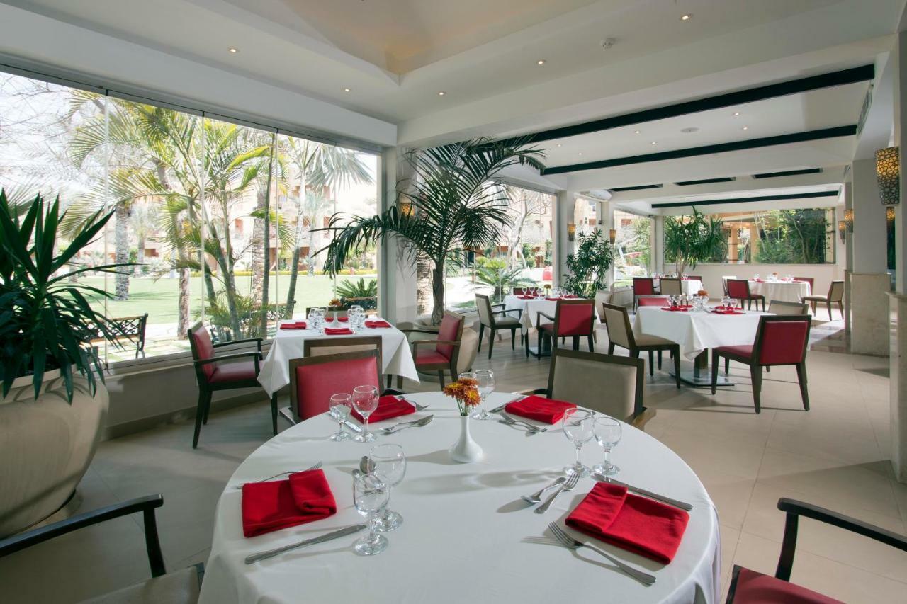 Swiss Inn Pyramids Golf Resort 6th of October City Buitenkant foto